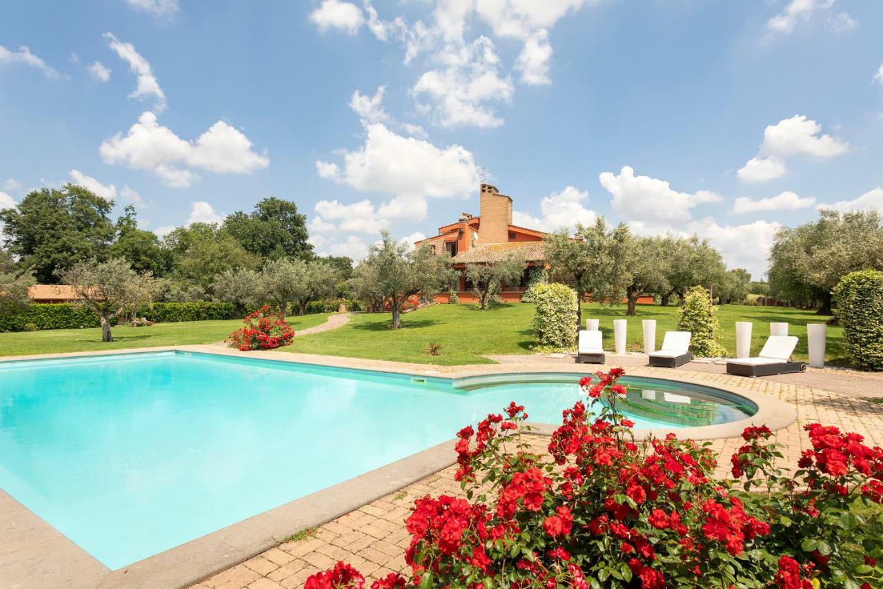 Villa In Via Della Marcigliana Casale Torre San Giovanni Exterior foto
