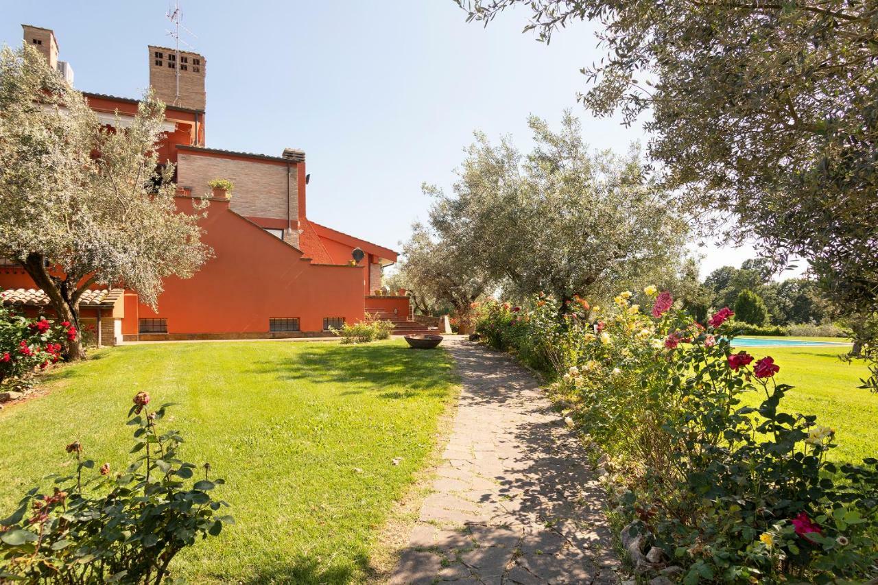 Villa In Via Della Marcigliana Casale Torre San Giovanni Exterior foto