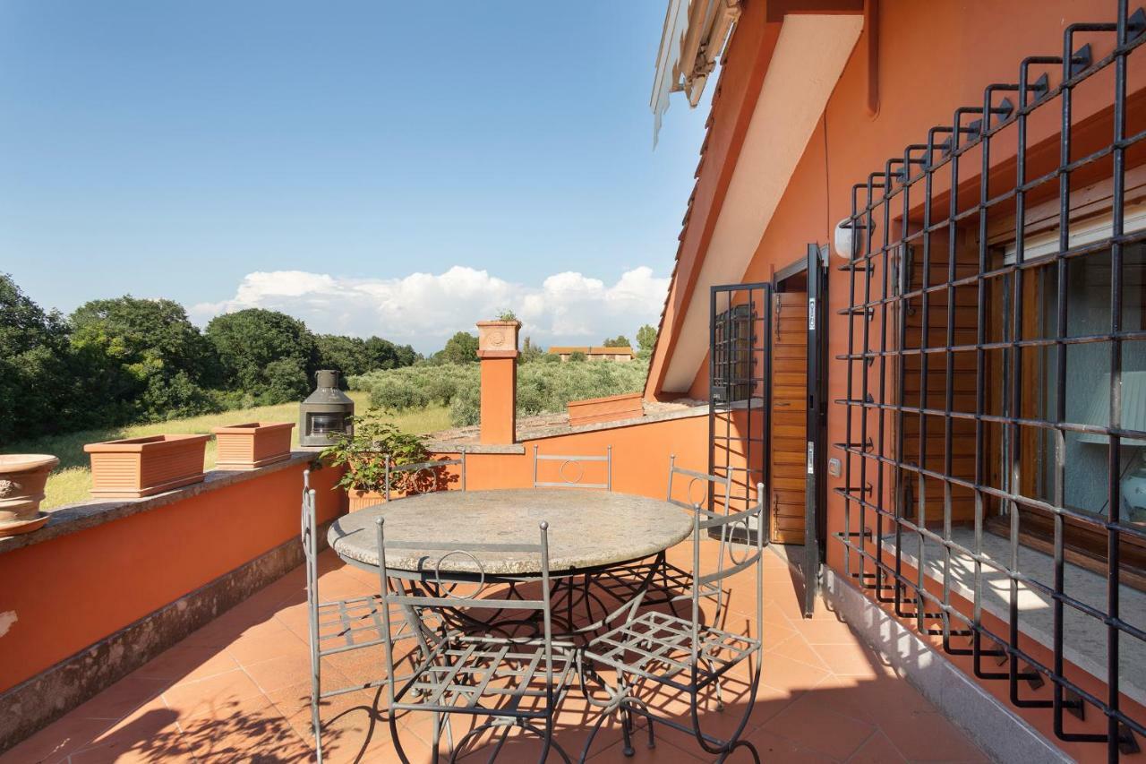 Villa In Via Della Marcigliana Casale Torre San Giovanni Exterior foto